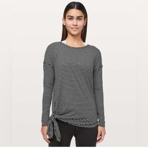 Lululemon To The Point Long Sleeve Size 10 Modern Stripe Heathered Black White